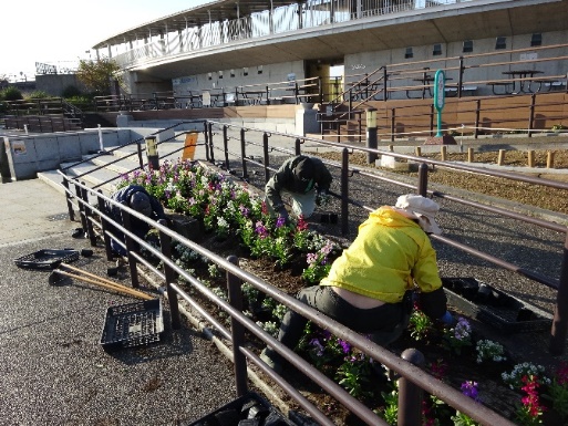 採用情報 伊丹市神津交流センター